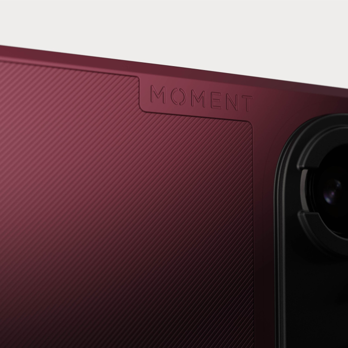 Moment Camera Case for iPhone 18 Pro Max - Compatible with MagSafe - Burgundy