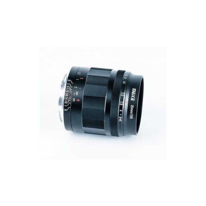 Meike 35mm F0.95 APS-C