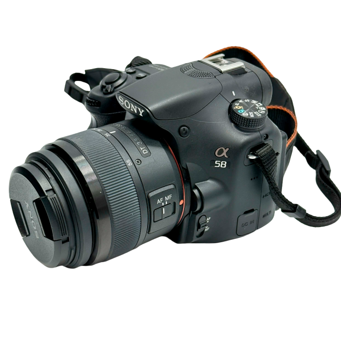 Lustrzanka Sony SLT-A58 + obiektyw 18-55mm F3.5-5.6 SAM II
