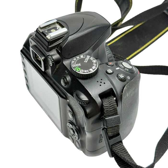 Lustrzanka Nikon D3300 korpus