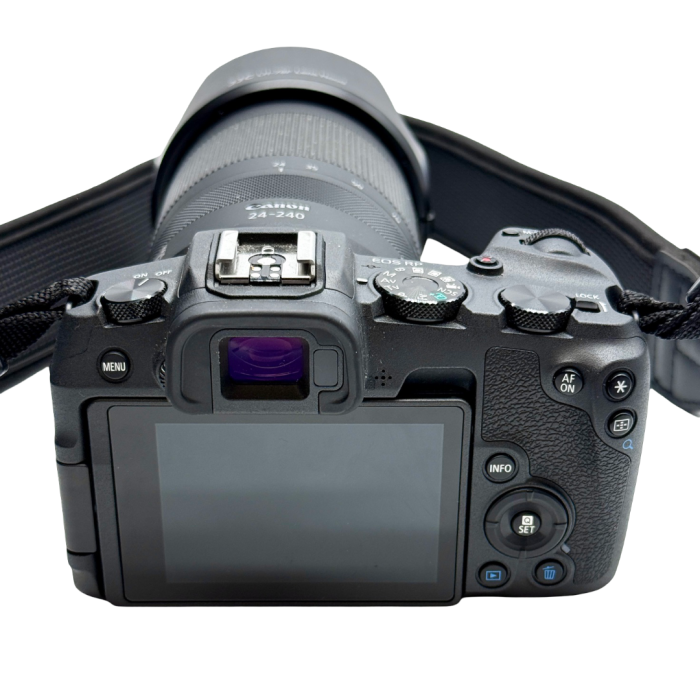 Aparat Canon EOS RP + Canon 24-240mm F4-6.3 IS USM