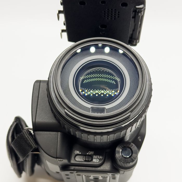 CANON XF100