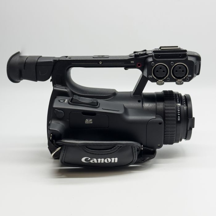 CANON XF100