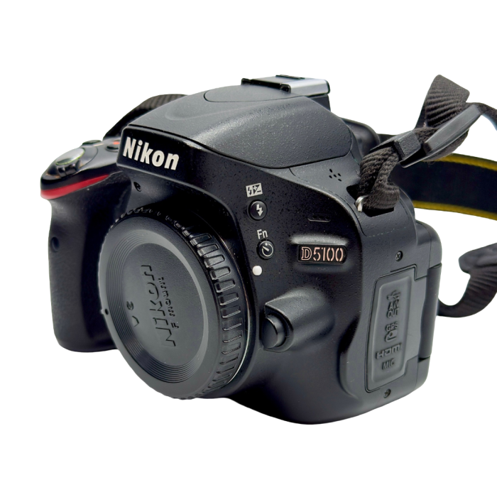 Lustrzanka Nikon D5100 16 Mpx APS-C 10 tyś zdjęć